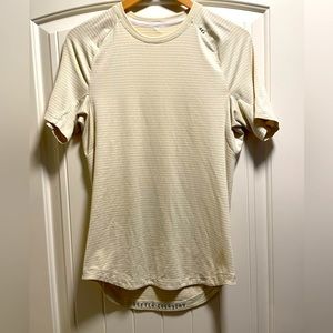Lululemon Drysense short sleeve shirt size XS